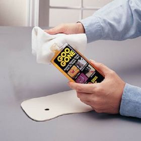 Goo Gone Glue Remover Liquid 8 oz. Citrus Scent NonSterile